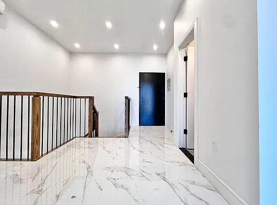 Rented by ERNY LLC | media 6