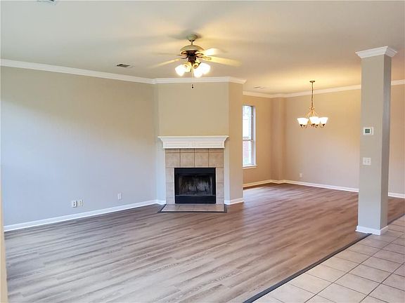 5th image of 2813 Cascade Falls Dr