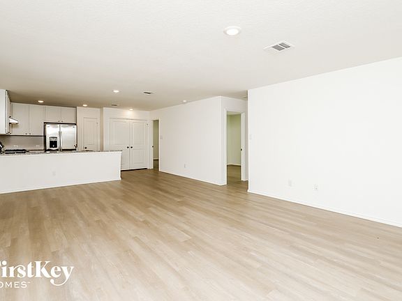 3rd image of 10407 McClintock Dr