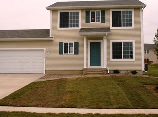 5914 Wheatland Dr SW, Cedar Rapids, IA 52404
