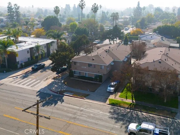 13136 Victory Blvd, Van Nuys, CA 91401