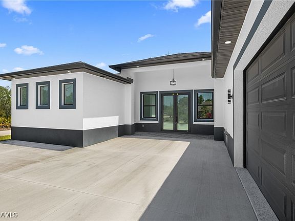 3rd image of 6012 Anita Ave