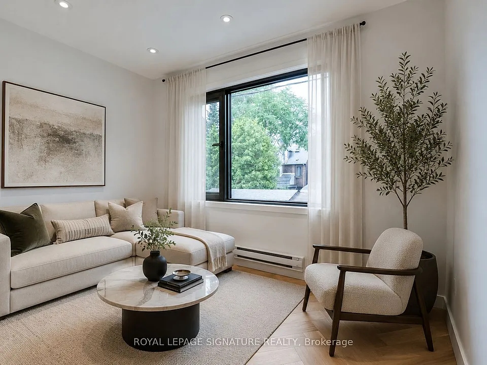 390 Palmerston Blvd #LANEWAY