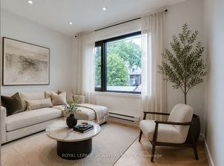 390 Palmerston Blvd, Toronto, ON M6G 2N6