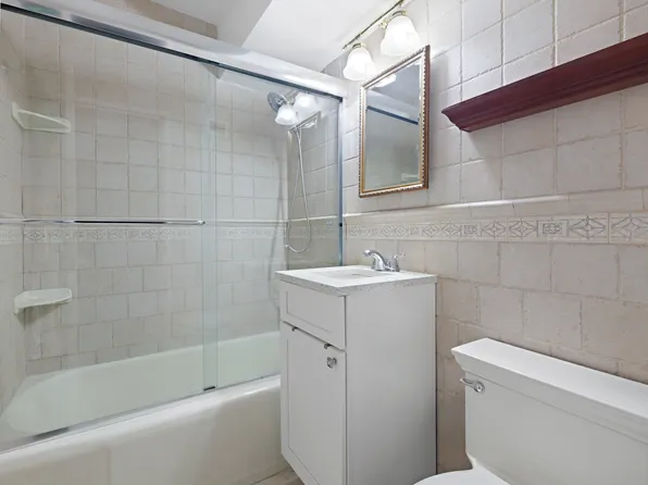 10 East End Avenue 5N image 6 of 6