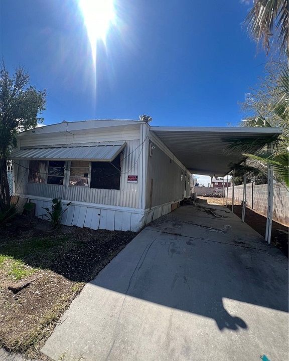 2nd image of 3771 Pecan Ln