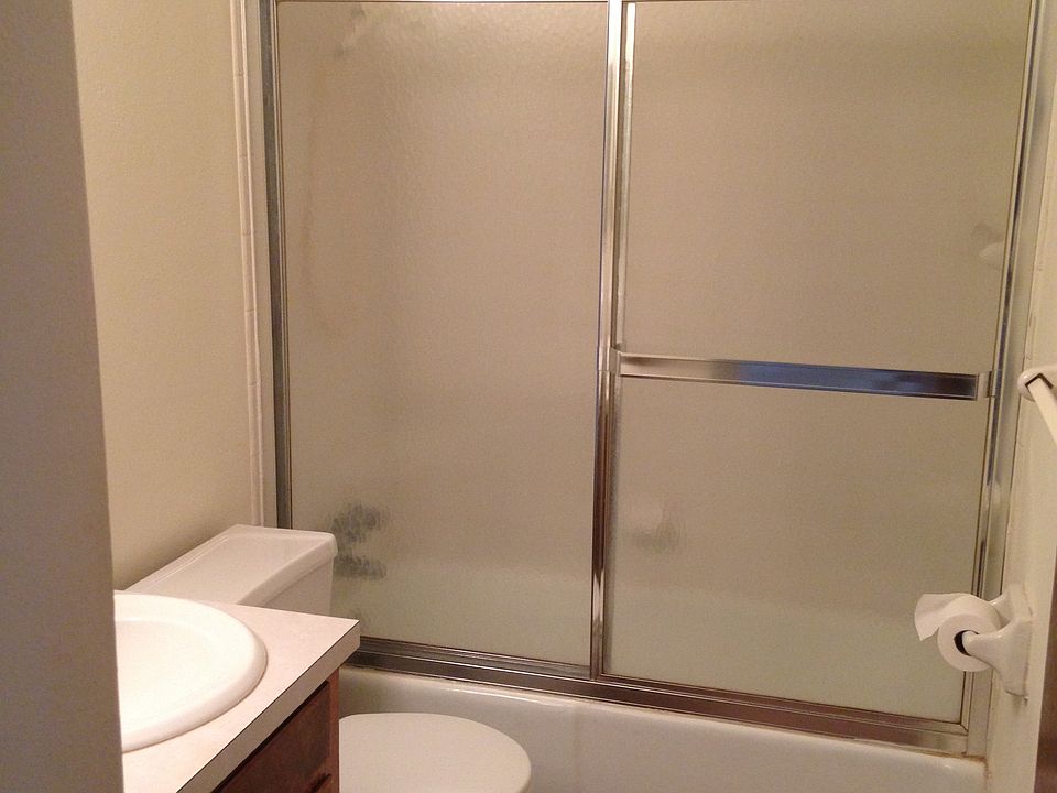 1st image of 27 N Ellis St APT 4