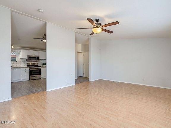 4th image of 6124 E House Rock Ln