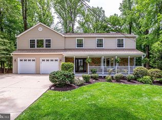 8925 Cheltonham Pl, Annandale, VA 22003