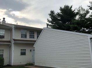 402 Spring Meadow Rd, South Windsor, CT 06074