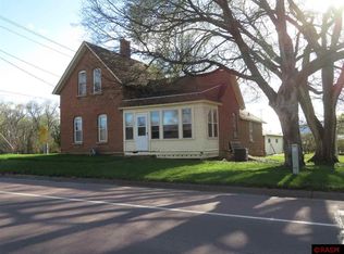 201 Ridgely St N, Kasota, MN 56050