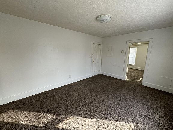 2nd image of 1407 N H St #3