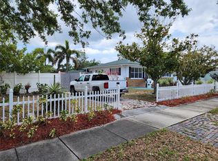 516 86th Ave N, Saint Petersburg, FL 33702