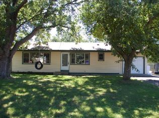 916 Viceroy Dr NE, Spring Lake Park, MN 55432