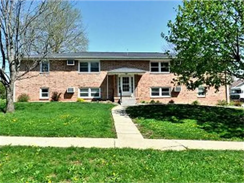 335 Iowa Ave