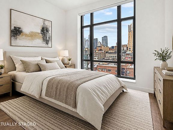 3rd image of 211 W 14th St #10B