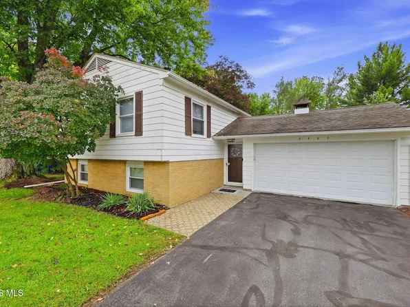 6461 Longfellow Rd, Sylvania, OH 43560