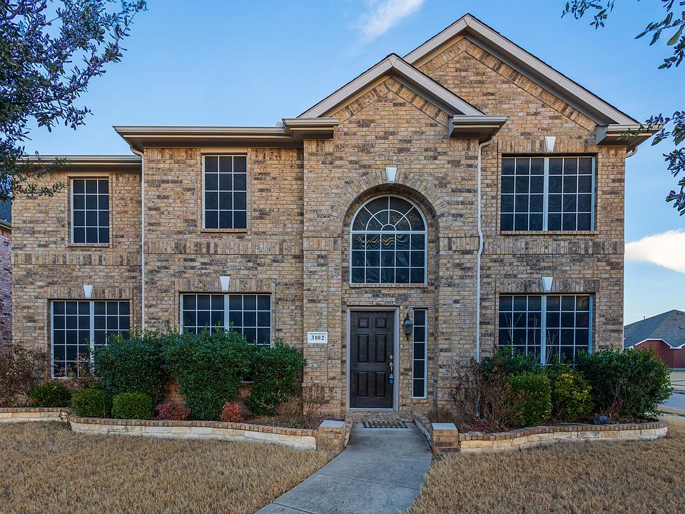 1st image of 3102 Red Oak Dr