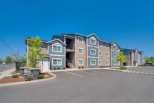 Macintosh Court Apartments Photo 1