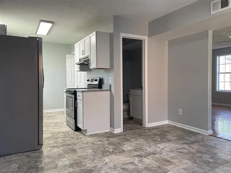 Dining Room/Kitchen
