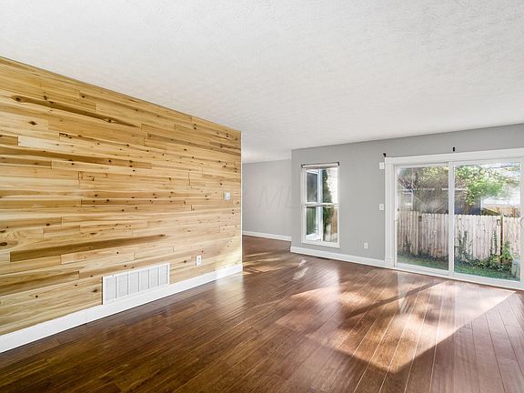 5th image of 341 Halsbury Cir