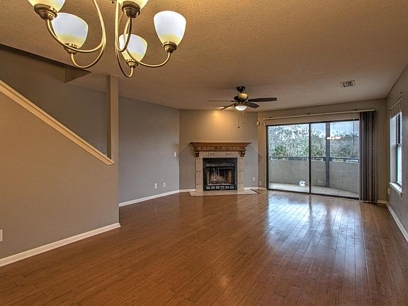 4th image of 5615 San Juan Ave APT 202