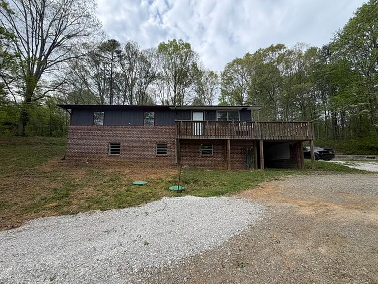 2340 Hines Valley Rd — Photo 3