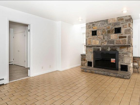 4th image of 118 Lincoln Ave #2347