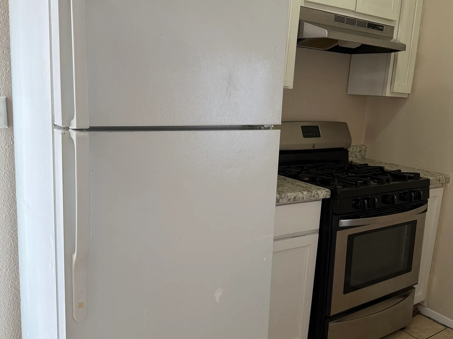 2 bed, $945 — Photo 4