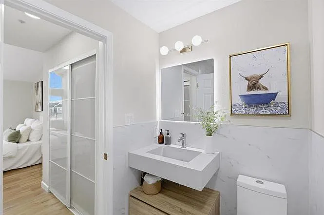 1205 Beacon Hill Dr — Photo 4