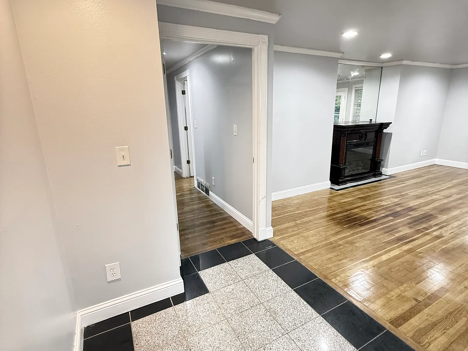 7 bed, 4000 sqft, $6,300 — Photo 3