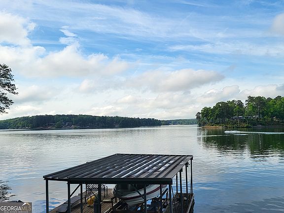 4th image of 125 Cardinal Point
