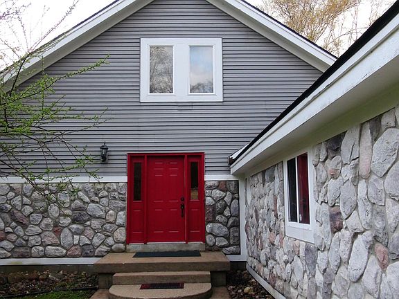 4th image of 2556 E Lake Shore Dr