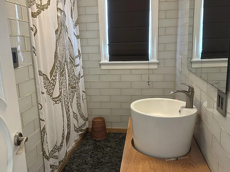 525 S Eagleson Ave — Photo 3