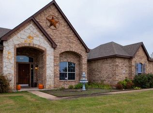 112 Courtney Cir, Waxahachie, TX 75165