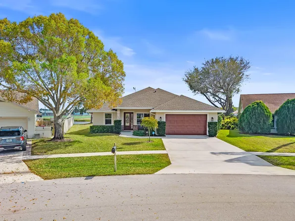 1901 Primrose Lane, Wellington, FL 33414