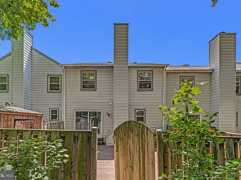 2852 Yarn Ct — Photo 37