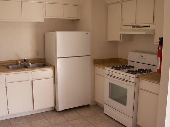 4th image of 3405 Crest Ave SE APT 7