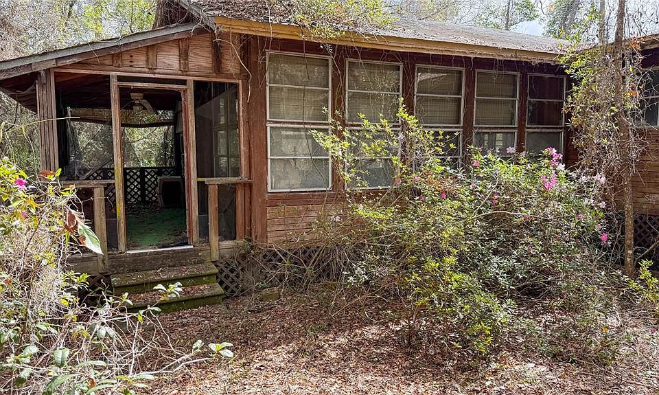 1st image of 237 Highland Dr