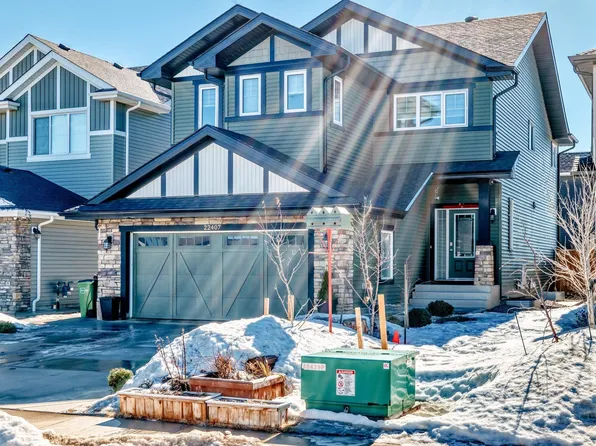 22407 99th Ave NW, Edmonton, AB T5T 7C2