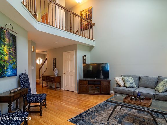 3rd image of 1321 Glengary Ct