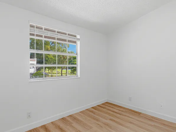 8207 Fairway Road Road #8207, Sunrise, FL 33351