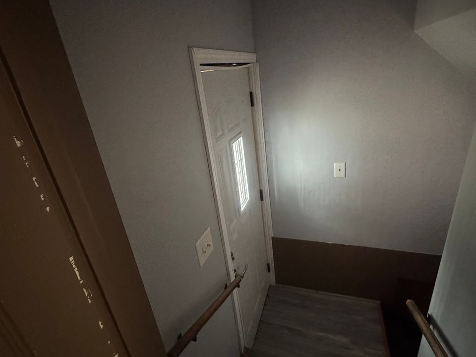 1st image of 758 E Jackson St