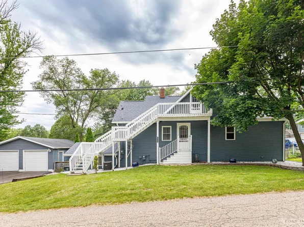 11141 N Ridge Rd, Edgerton, WI 53534