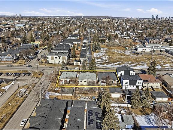 2nd image of 2139 & 2141 N 50th Ave SW