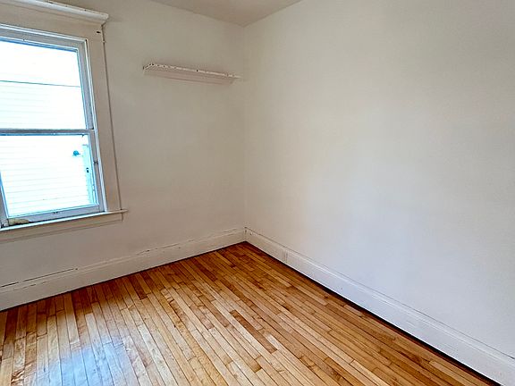 5th image of 1847 Kendrick St