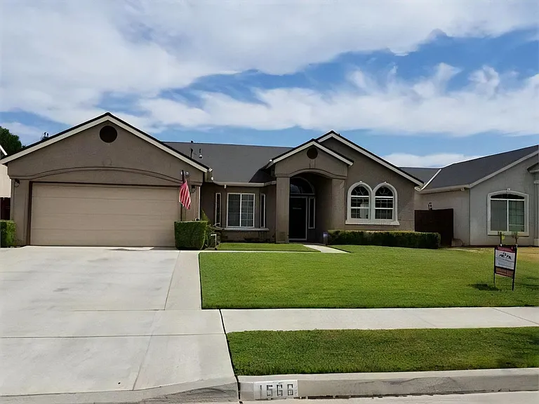 1566 Persimmon St — Photo 1