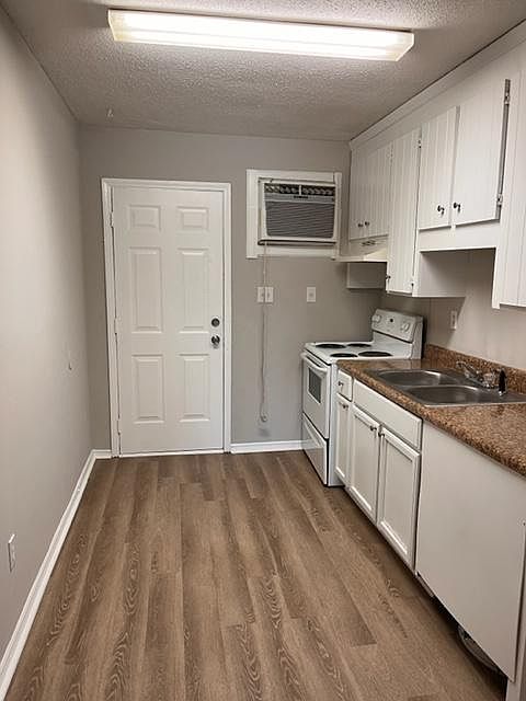 1st image of 4429 Layola Ave #4429
