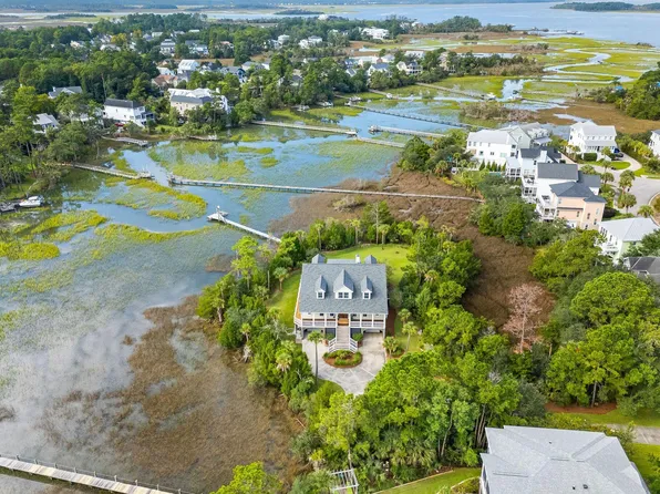 1924 Shields Ln, Mount Pleasant, SC 29466