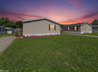 1338 Overlook Ln, Pontiac, MI 48340